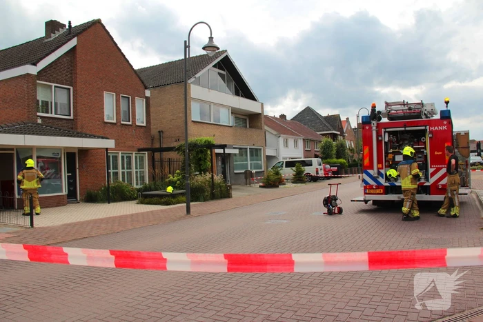 Straat afgesloten wegens gaslucht bij ketel