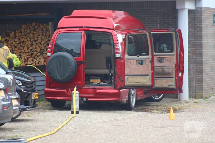 LPG bus gecontroleerd na melding gaslekkage