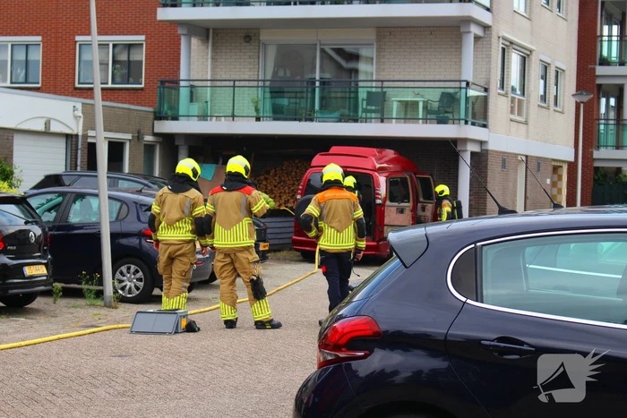 LPG bus gecontroleerd na melding gaslekkage