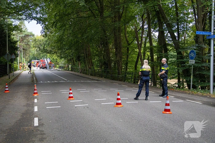 Brandweer in actie voor laaghangende tak