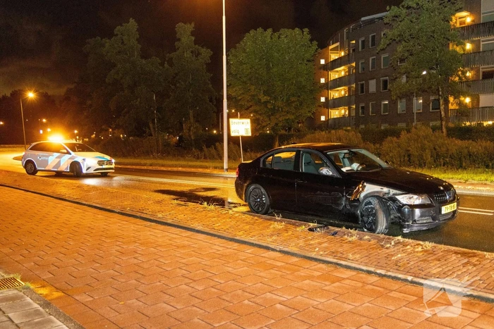 Lantaarnpaal beschadigd bij eenzijdig ongeval