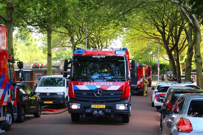 Grote brand in studentencomplex meerdere mensen vluchten naar buiten