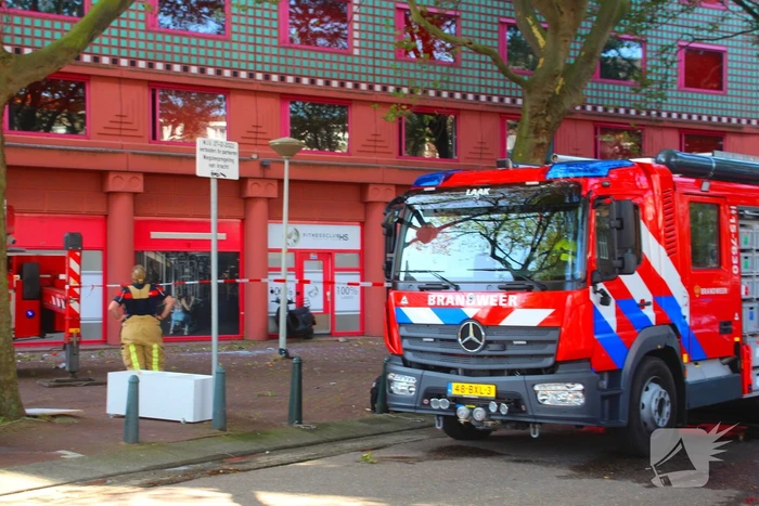 Grote brand in studentencomplex meerdere mensen vluchten naar buiten