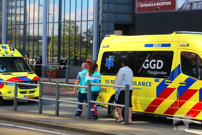 Grote brand in studentencomplex meerdere mensen vluchten naar buiten