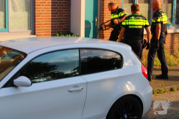 Persoon aangehouden na melding overval in woning