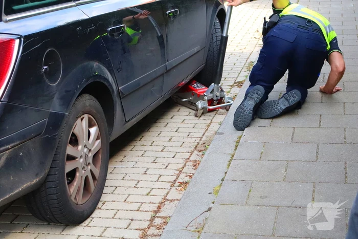 Scooterrijder gewond bij botsing met automobilist