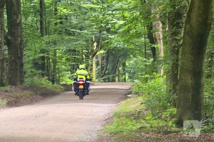Politiehelikopter zoekt mee naar vermist meisje