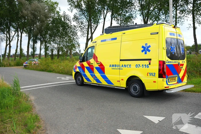 Ongeval met scooter op rontonde