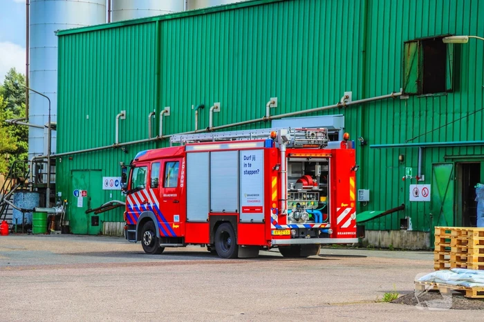Brand bij asfaltbedrijf snel onder controle