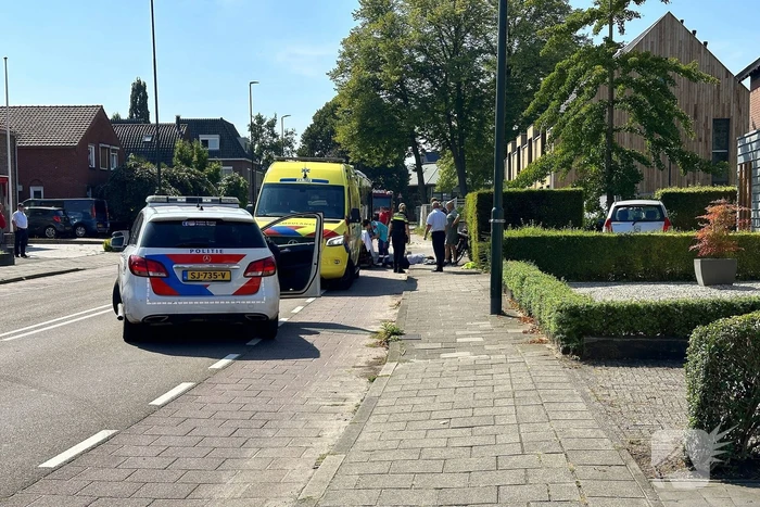 Fietser in botsing met lijnbus