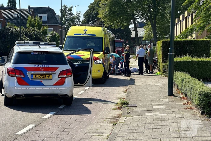 Fietser in botsing met lijnbus