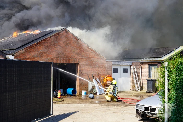 Grote brand in loods na werkzaamheden