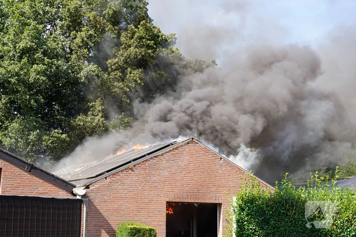 Grote brand in loods na werkzaamheden