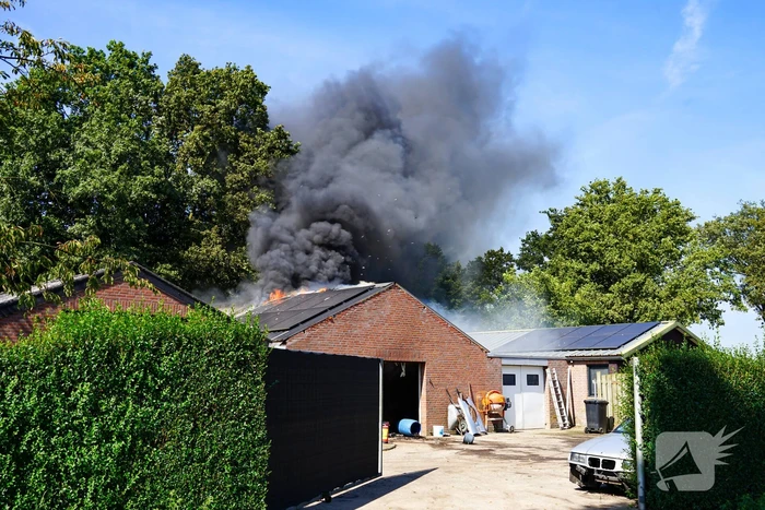 Grote brand in loods na werkzaamheden