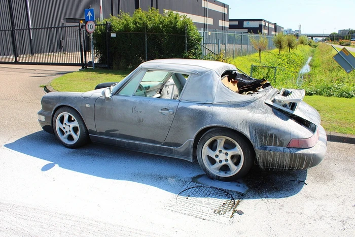 Porsche door brand verwoest