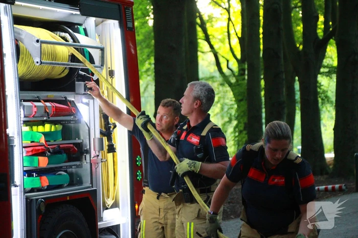 Brand in bos beperkt gebleven