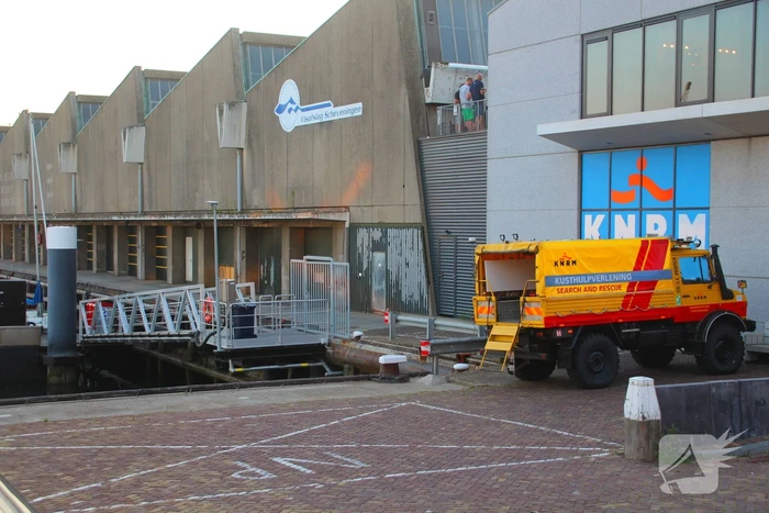 KNRM haalt overleden persoon uit zee, onderzoek gestart naar indentiteit