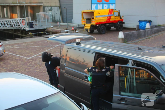 KNRM haalt overleden persoon uit zee, onderzoek gestart naar indentiteit
