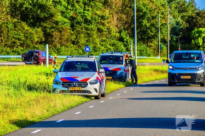 Fietster gewond bij aanrijding, automobilist rijdt door