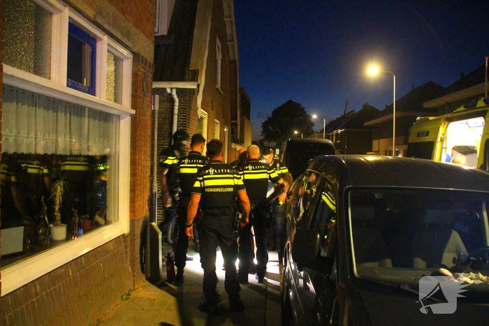 Grote inzet politie in woonwijk