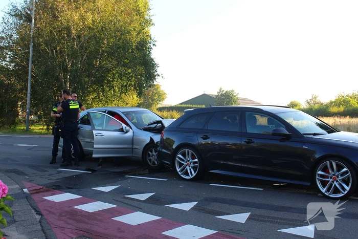 Kop-staartbotsing leidt tot schade en vertraging