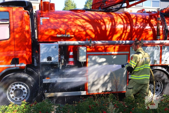 Brand in kolkenzuiger snel onder controle dankzij snelle actie chauffeur