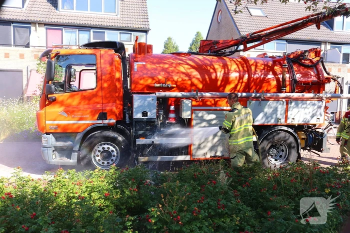 Brand in kolkenzuiger snel onder controle dankzij snelle actie chauffeur