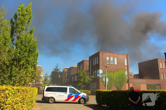 Brand op boot met grote hoeveelheid brandstof