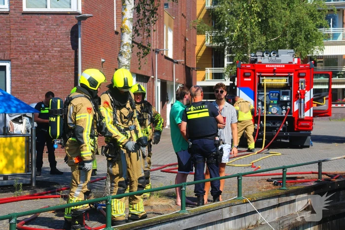 Brand op boot met grote hoeveelheid brandstof