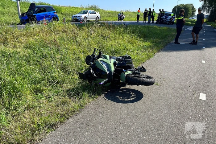 Motorrijder gewond bij botsing met brommobiel