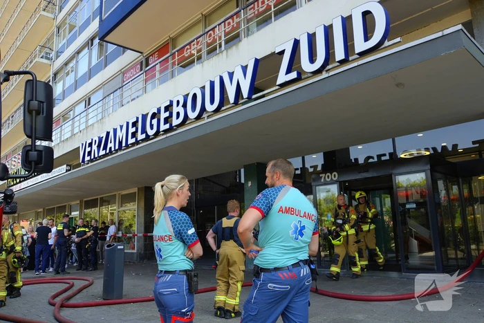 Zuurstoftank zorgt voor brand in bedrijfsverzamelgebouw