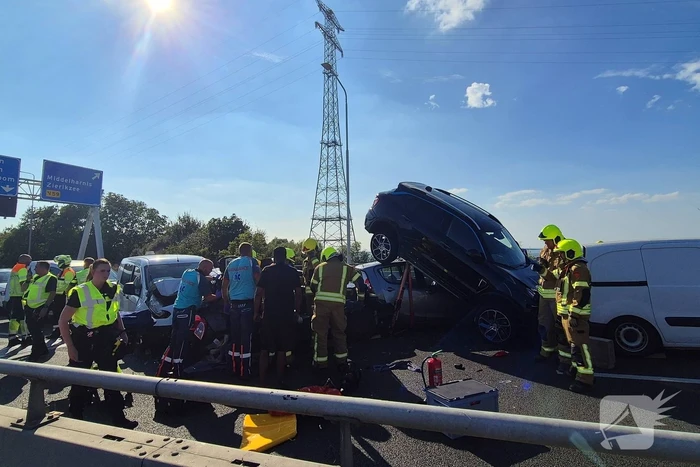 Zeer ernstig ongeval op snelweg Haringvlietbrug