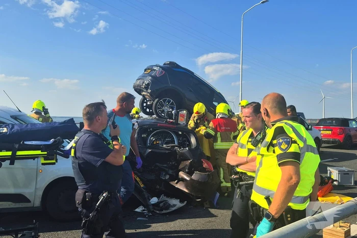 Zeer ernstig ongeval op snelweg Haringvlietbrug