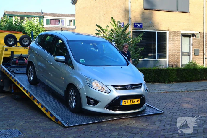Veel schade na ongeval tussen twee automobilisten
