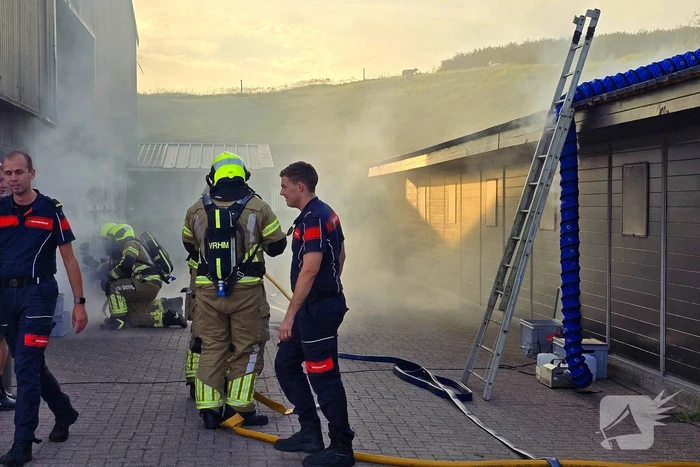 Brandweeroefening veroorzaakt flinke rookontwikkeling maar er is geen brand