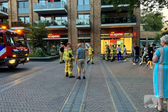 Afvalzak in brand gestoken op bankje