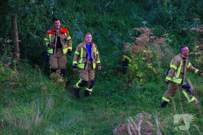 Brandweer blust buitenbrand