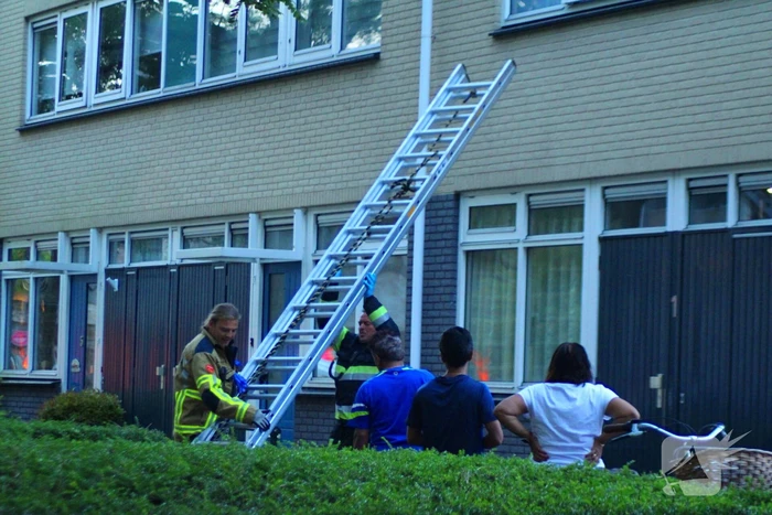 Patiënt in woning niet bereikbaar, brandweer schiet te hulp