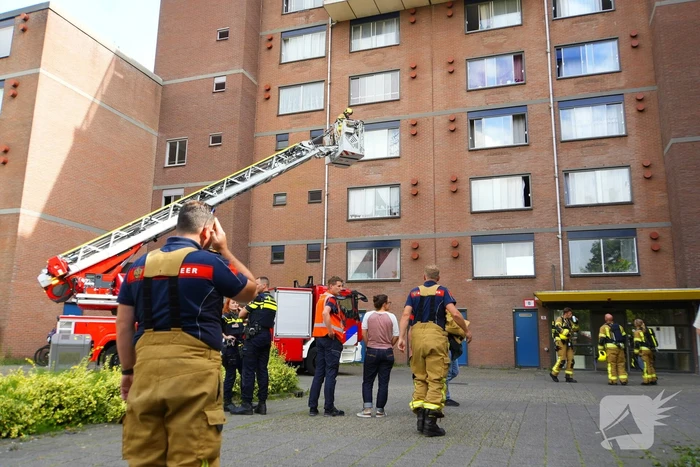 Rookontwikkeling op vijfde verdieping door keukenbrand