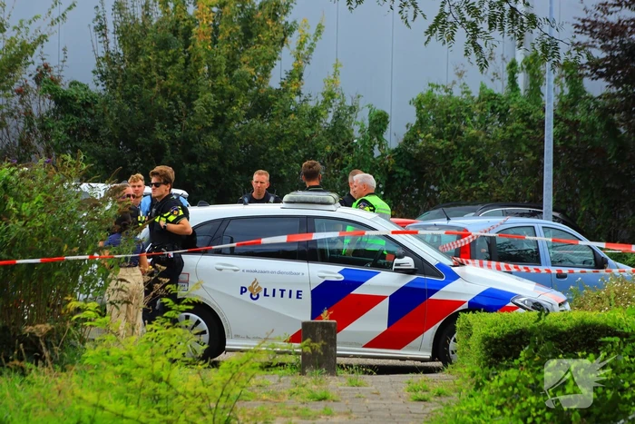 Twee gewonden bij overval: politie zoekt verdacht voertuig