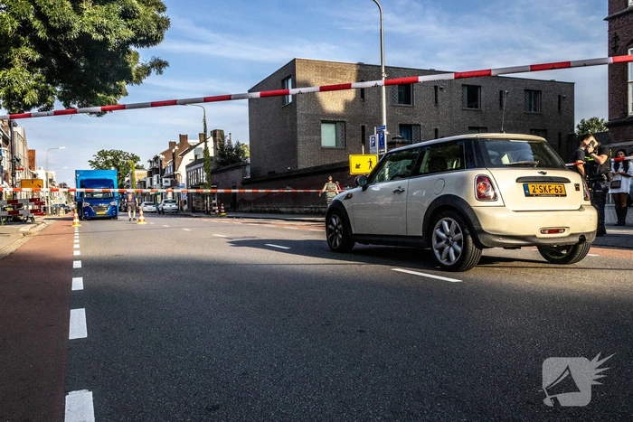 Persoon gewond bij botsing met auto