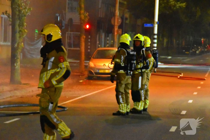 Forse rookontwikkeling bij uitslaande brand bij leegstaand pand