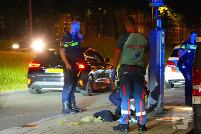 Jongeman gewond na steekpartij