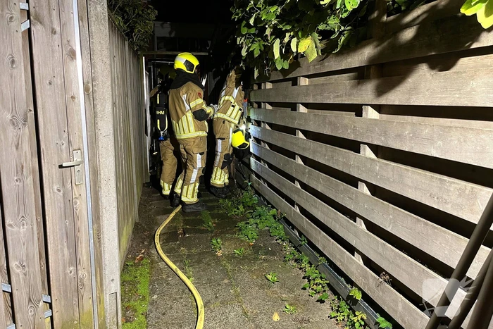 Kinderen merken brandende schuur op in nachtelijke uren