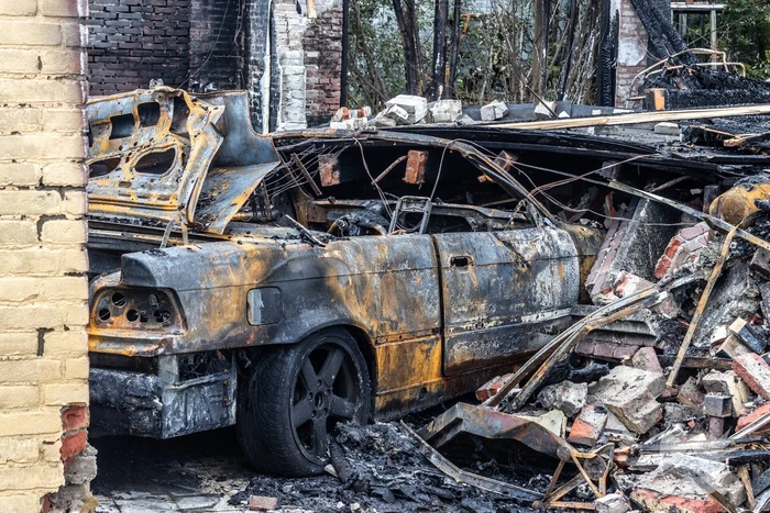 Veel schade dag na grote brand in leegstaand pand