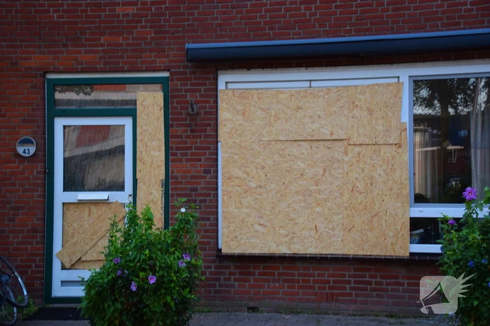 Arrestatieteam bestormt woning