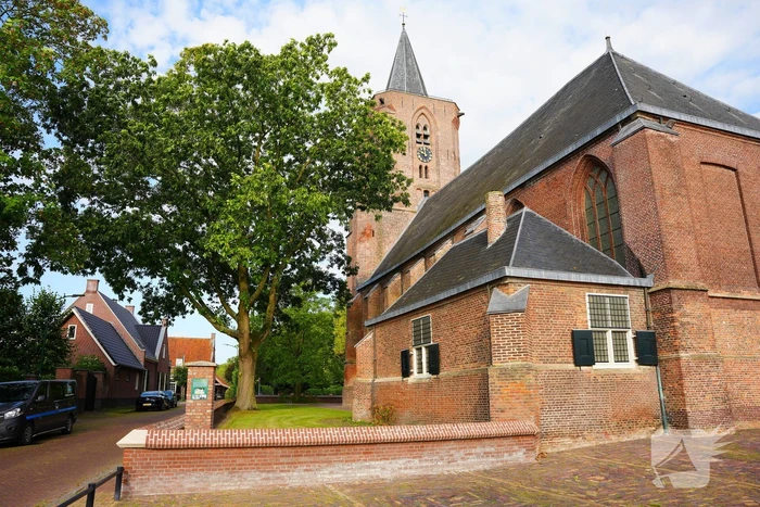 Klok van kerk luidt door na verontwaardiging