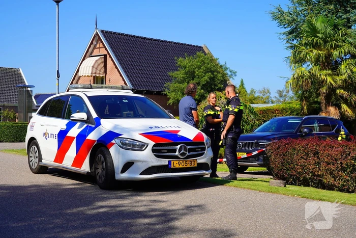 Politie start onderzoek naar aantreffen overledene
