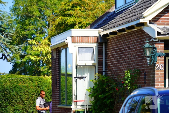 Politie start onderzoek naar aantreffen overledene