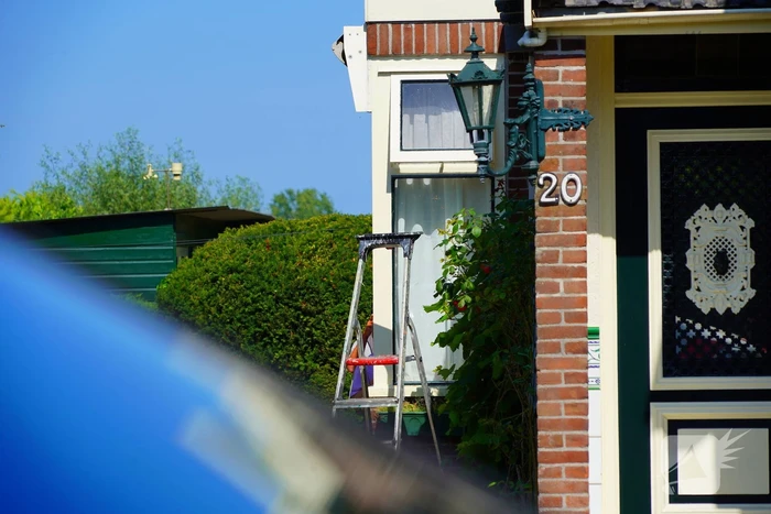 Politie start onderzoek naar aantreffen overledene